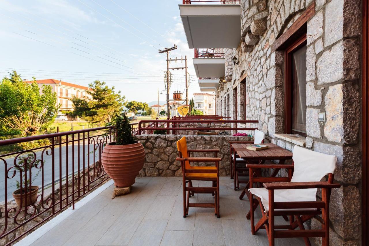 Beachfront Astros - Dukes Seaside Summer Haven *