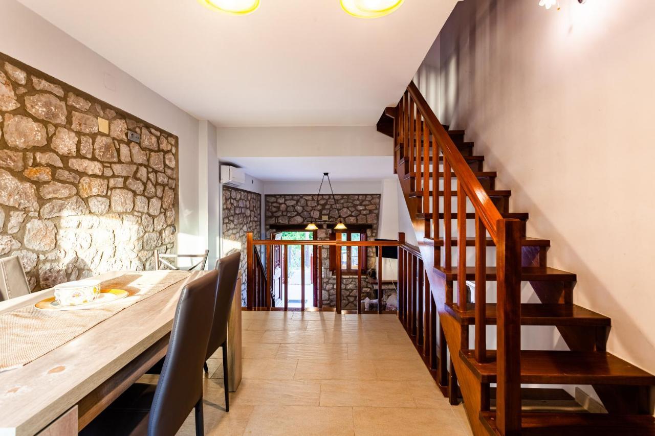 Beachfront Astros - Dukes Seaside Summer Haven Parálion Ástros