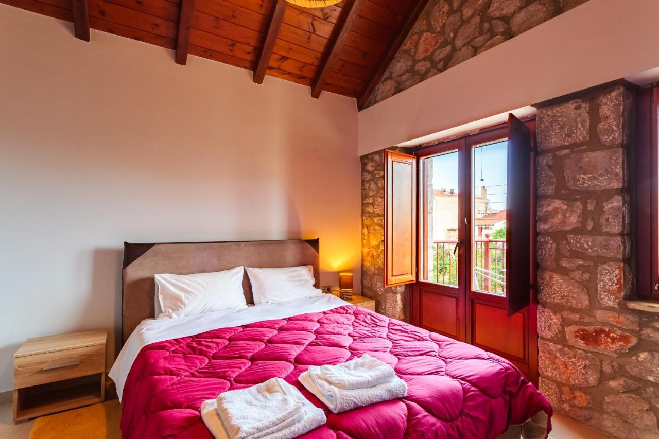 Casa rural Beachfront Astros - Dukes Seaside Summer Haven Parálion Ástros