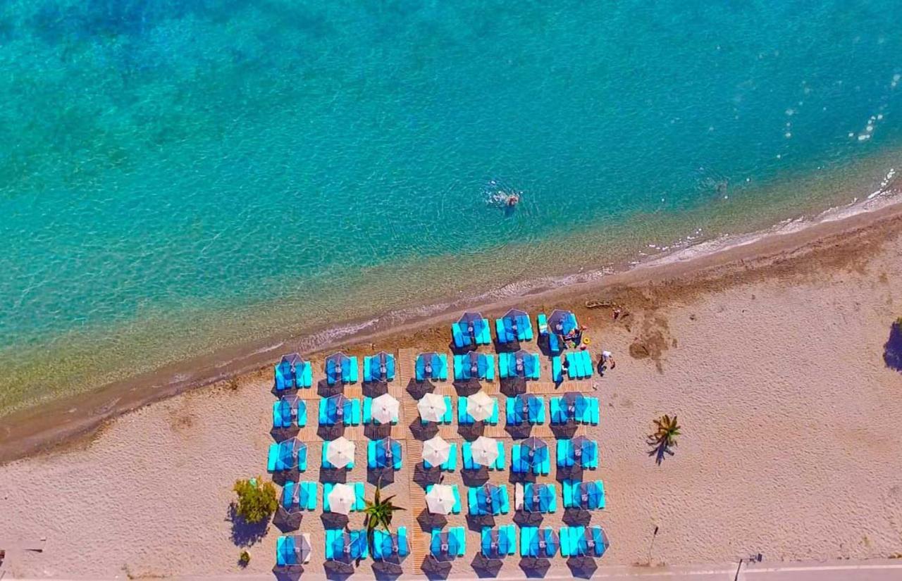 Casa rural Beachfront Astros - Dukes Seaside Summer Haven Parálion Ástros